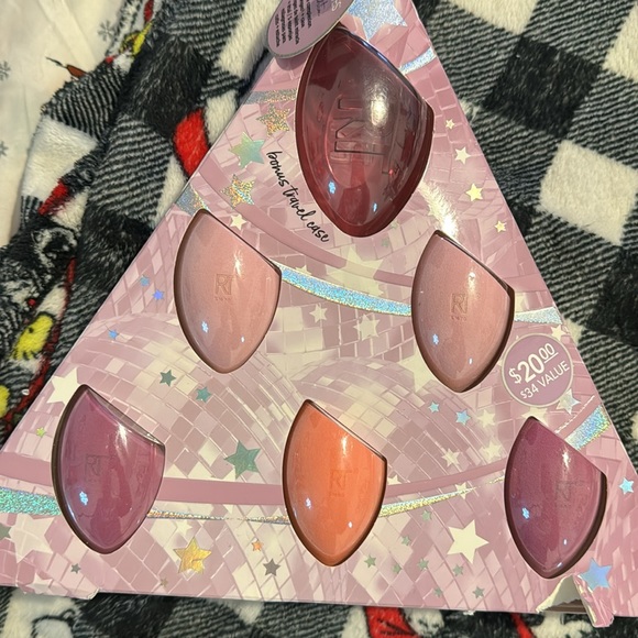 Real Techniques Limited Edition Miracle Makeup Blender Beauty Sponge Gift Set - Picture 7 of 7